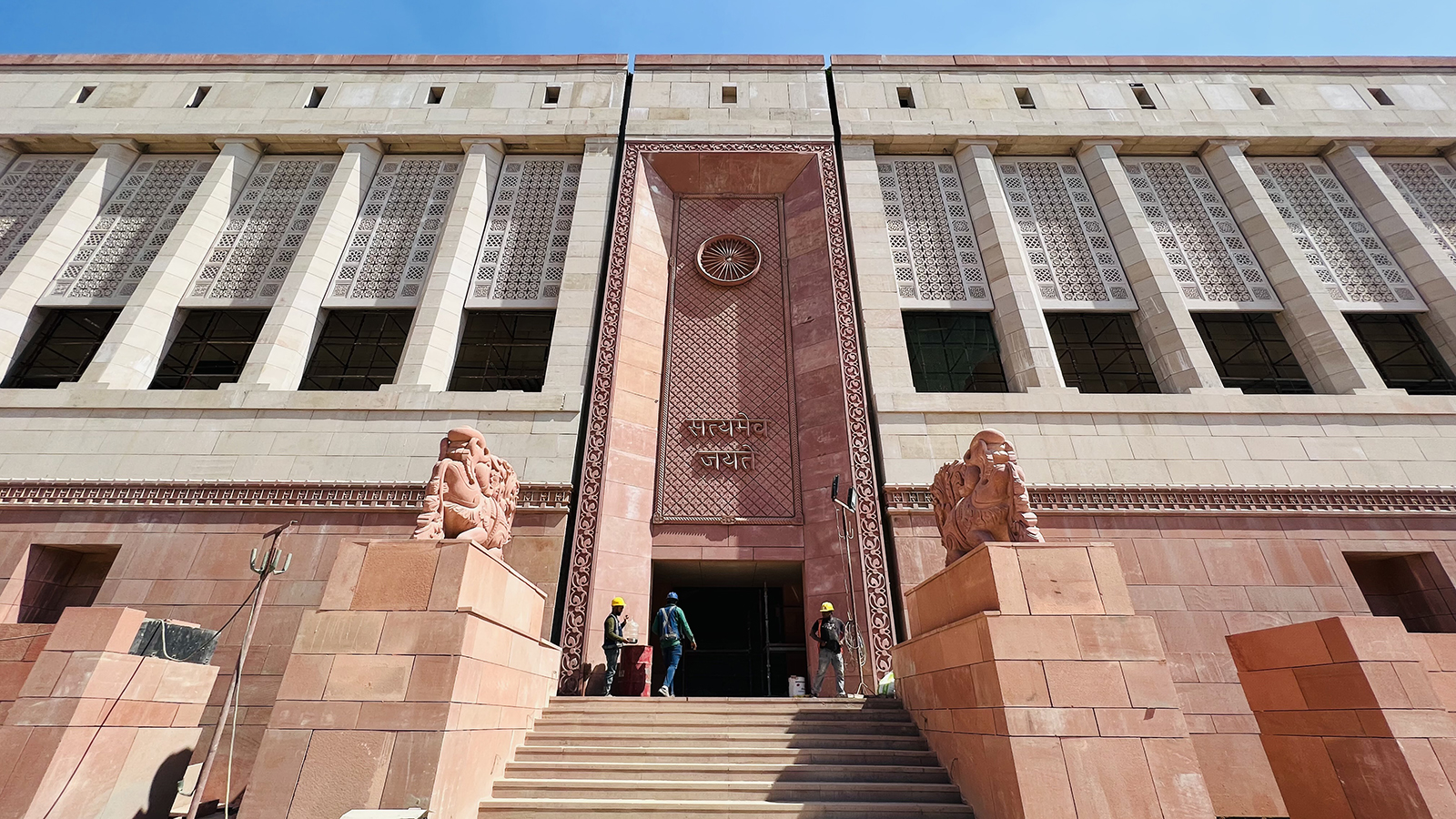 New-Parliament-Building-Exterior